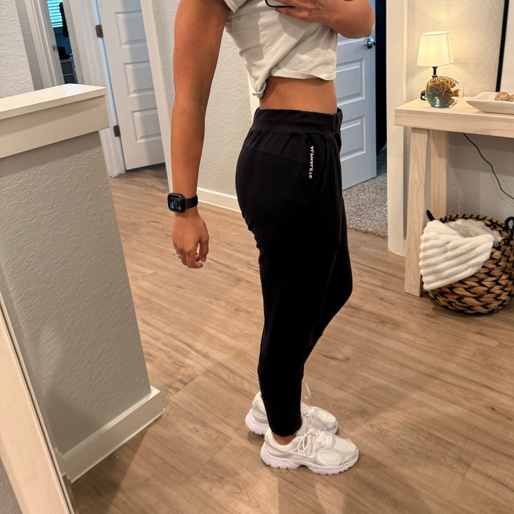 Alphalete Black Slim Performance Joggers